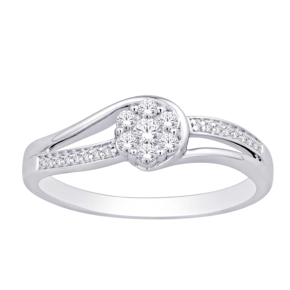 10K White Gold 1/5 Ct.Tw. Diamond Flower Ring