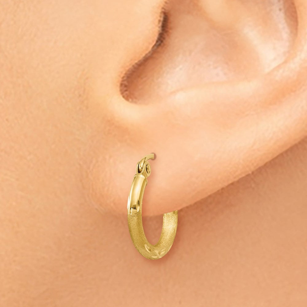 14k Satin and Diamond-cut 2mm Round Tube Hoop Earrings