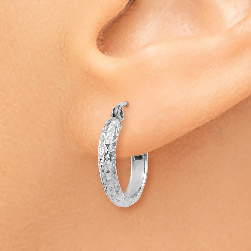 14K White Gold Diamond-cut 2.8x15mm Hollow Hoop Earrings