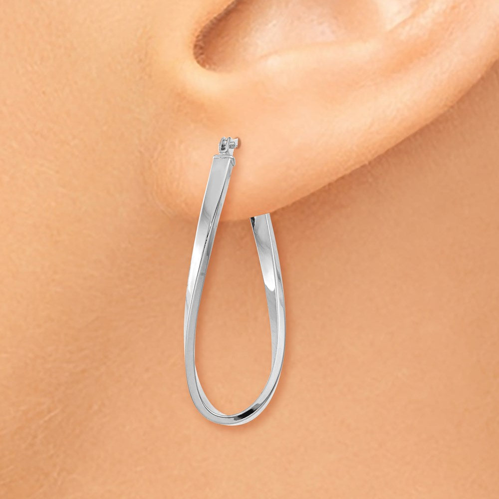 14k White Gold Small Twisted Earrings